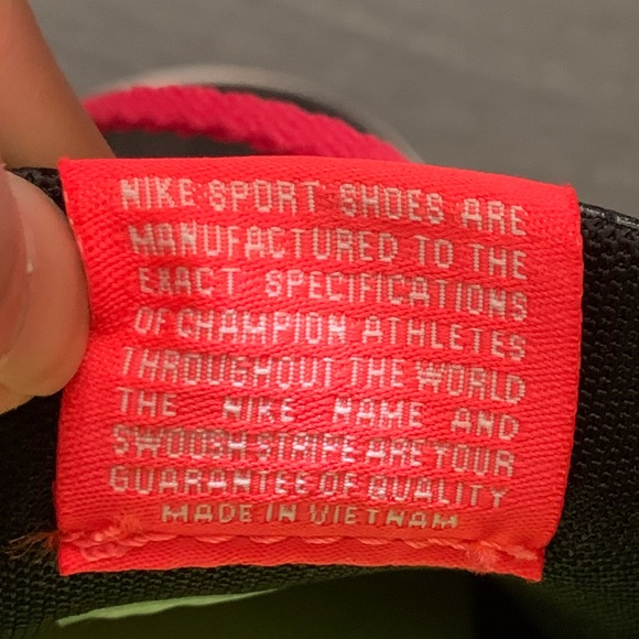 Nike women’s 7 preowned - Picture 8 of 9